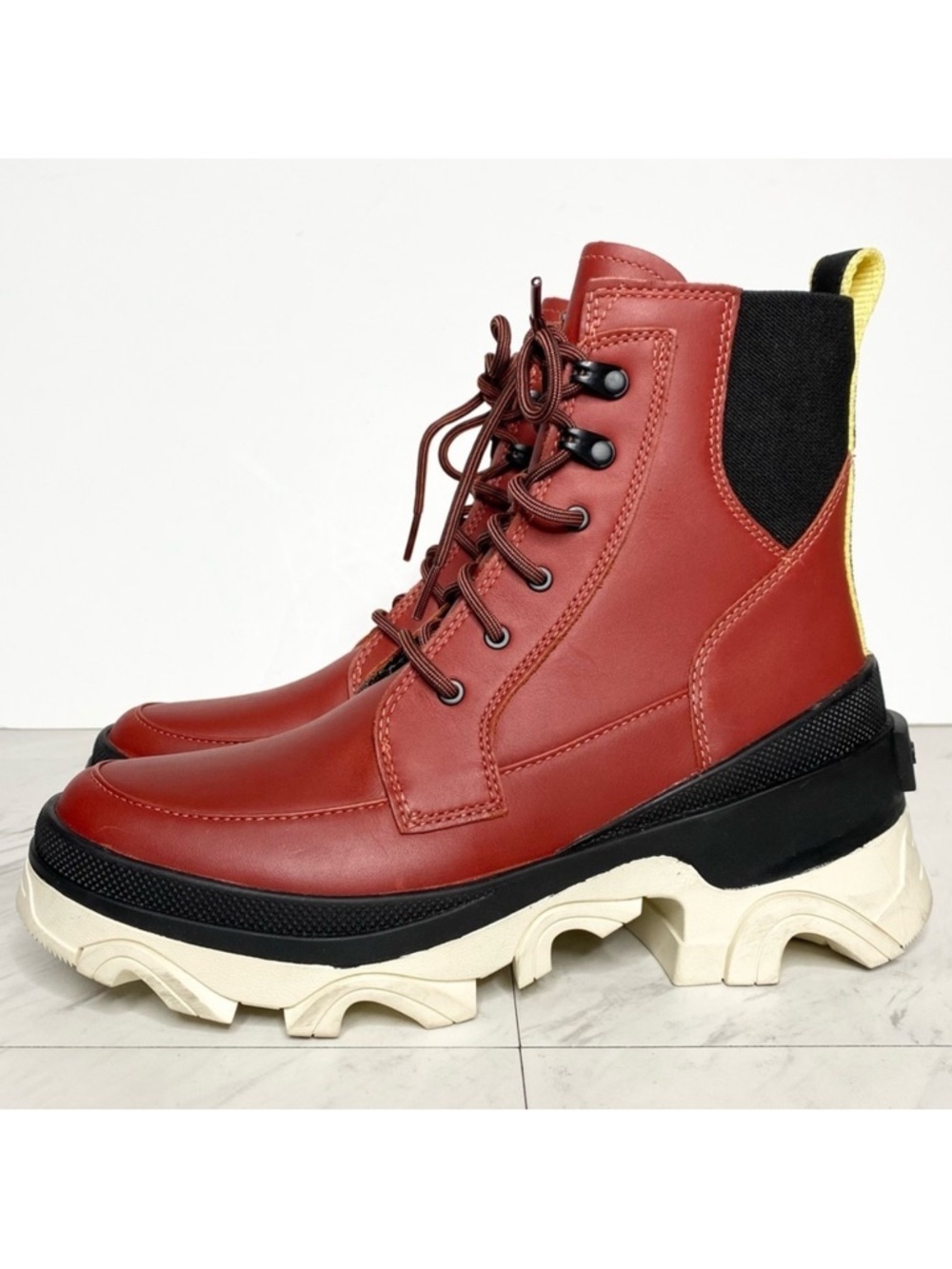 Sorel Brex Red Leather Lace Up Chunky Sole Boot 7 1/2
